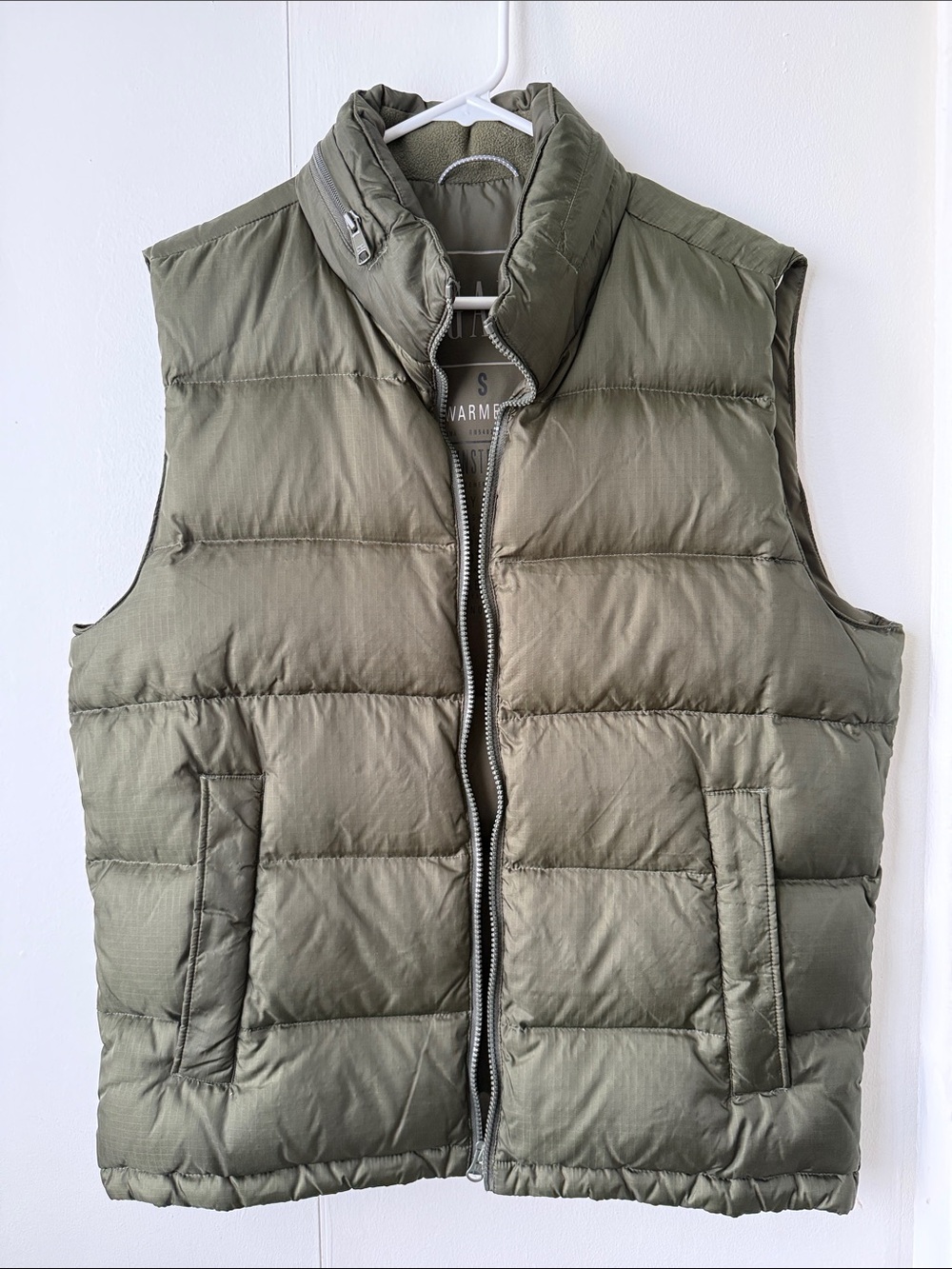 GAP Olive Green Quilted Puffer Vest